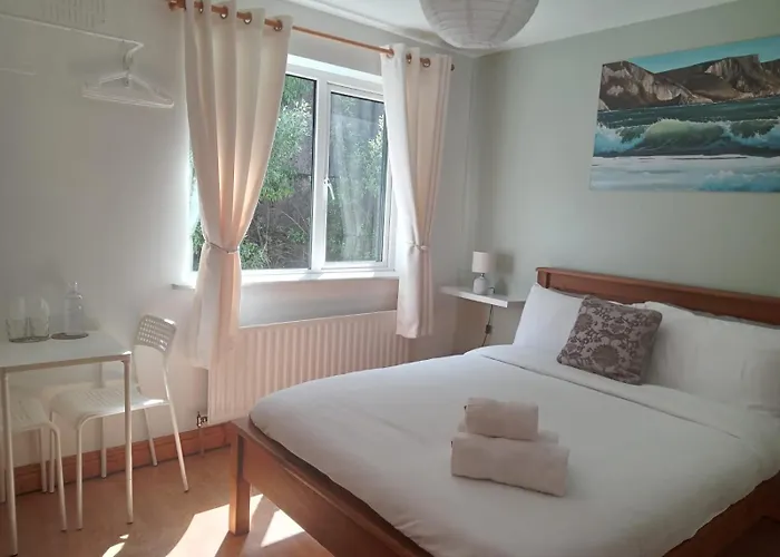 Moorings Greenway Newport (Mayo)